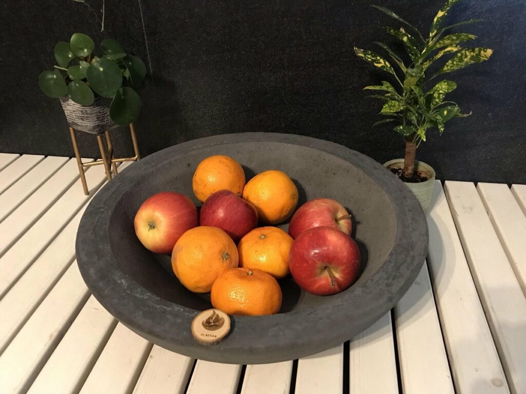 stoer-strak-beton-fruitschaal